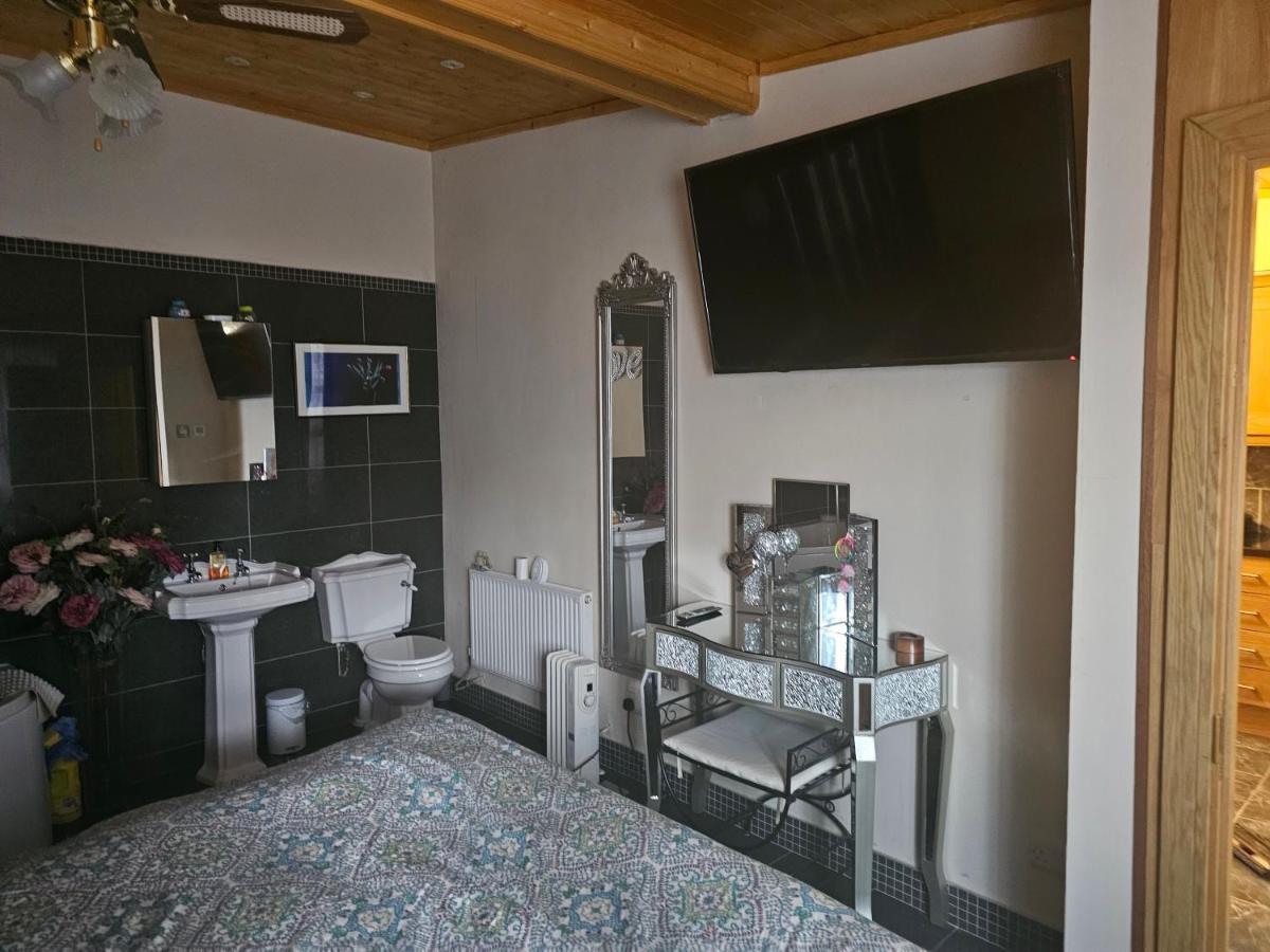 클론멜 Baron Park House 아파트 외부 사진