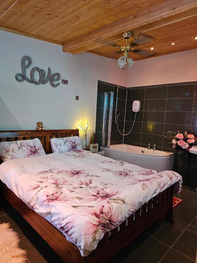 클론멜 Baron Park House 아파트 외부 사진